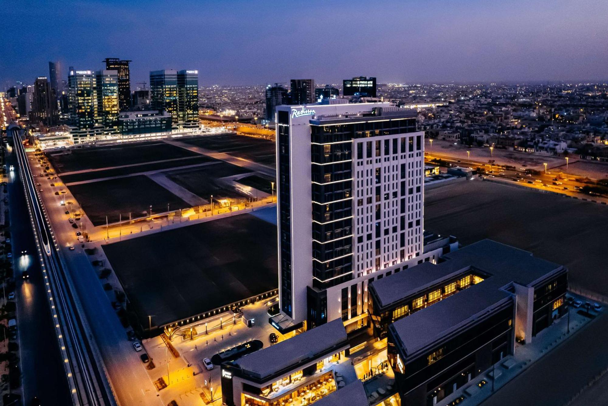 Radisson Hotel & Residence Riyadh Olaya Exterior foto